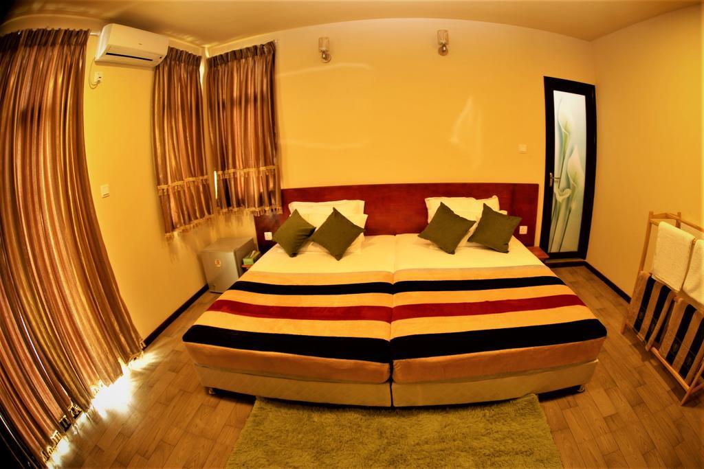 Annama Lodge And Dive Hoarafushi Exterior photo